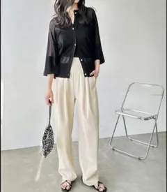 新品タグ付き　パンツ 体型拾わず美脚見え　カーブスラックスパンツ レディース　M