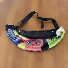 カラフル猫イラスト ウエストポーチ　ホルダーバッグ　猫　ボディバッグ