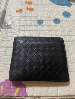 BOTTEGA VENETA 黒 レザー 二つ折り財布 編み込みデザイン ボッテガべネタ レザー 二つ折り財布 編み込みデザイン - メルカリ