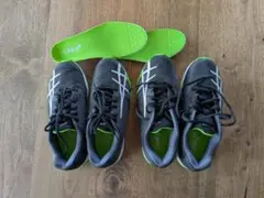 ASICS Lazerbeamブラック/グリーンスニーカー23cm、23.5cm