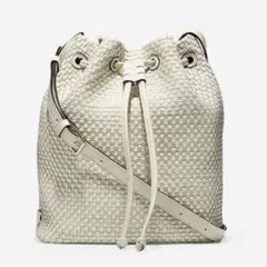 【美品】COLE HAAN レザー　編み込み　巾着　ショルダーバッグ　アイボリー