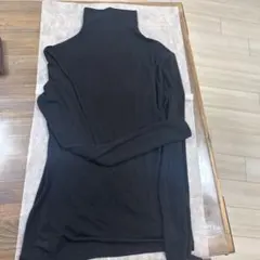 試着のみ ユニクロ極暖ヒートテック カシミアブレンドタートルネックＴ　黒　長袖