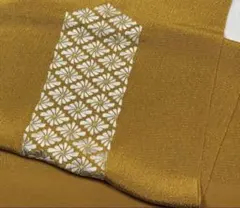 w-289 正絹帯揚げ 刺繍　金ラメ入り　成人式　振袖　菊菱　鬱金色