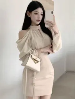 SHEIN ベージュ オフショルダー ミニワンピース M韓国オンニ