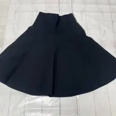 【美品】フォンセ　ブラック　膝丈フレアスカート ファスナー　春夏　着回し　561のサムネイル