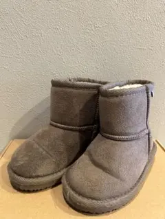 petit main ブラウンブーツ