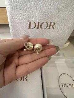 ディオール ピアス Tribales クリスタル パール