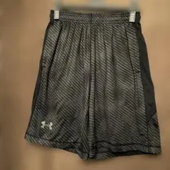 Under Armour ブラック系ショートパンツ　ハーフパンツ