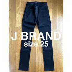 黒 スキニーパンツ