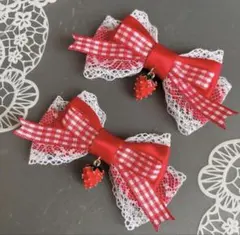立体苺♡ギンガムリボン❺ 赤　ヘアクリップ 量産型　地雷　ゴスロリ　天使界隈