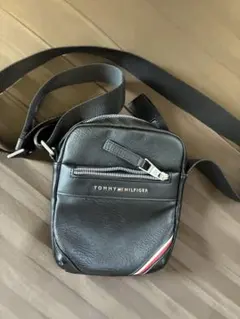 TOMMYHILFIGER トミーヒルフィガー ショルダーバッグ　黒