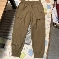Puma カーゴパンツ カーキ
