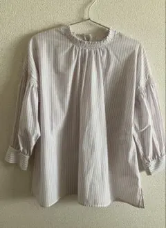 オンワード　樫山　anysis ストライプ柄 五分袖シャツ ギャザー襟