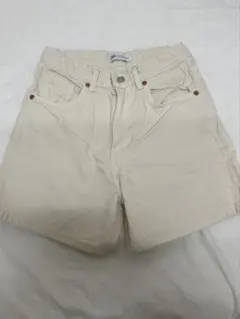 ザラ　ショートパンツ　白デニム　綿　コットン100　カジュアル　　M