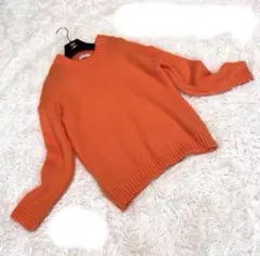 美品☆ポッシュアロマ　ニット セーター オレンジ　推し活　メンカラ