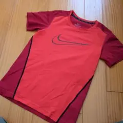Nike DRI-FIT Mサイズ Tシャツ レッド　キッズ　140