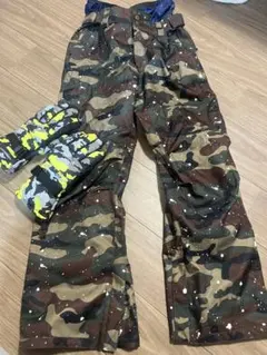 PONTAPES XL 迷彩柄スノーボードウェアと手袋セット