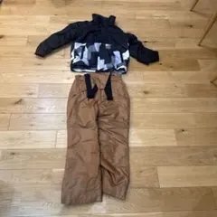 【美品✨】子供用スキーウェア上下セット　140cm