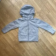 UNIQLO グレー パーカー 110サイズ