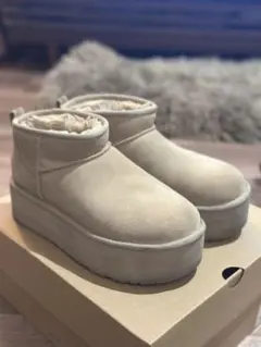 2025年最新】UGG CLASSIC ultra mini platform sandの人気アイテム