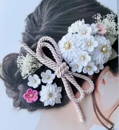 髪飾り　白色　ホワイト　ブライダル　卒業式　成人式　七五三