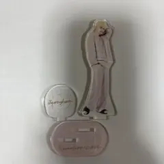 SEVENTEEN CAFEジョンハンJeonghan アクリルスタンド