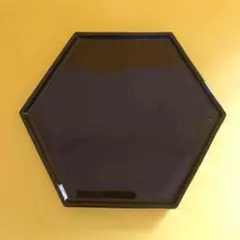 黒ガラス六角プレート