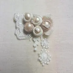 糸くるみコットンパール☆ミナペルホネン ☆ハンドメイドブローチ