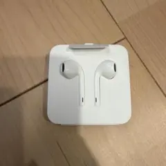 ホワイト有線イヤホン Lightningコネクタ