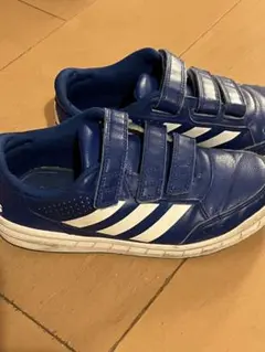 adidas スニーカー21センチ