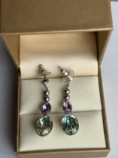 2色ドロップスワロフスキーピアス