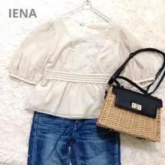 最終値下げ　IENA イエナ ブラウス　レース　アイボリー　ショート丈　フリルのサムネイル