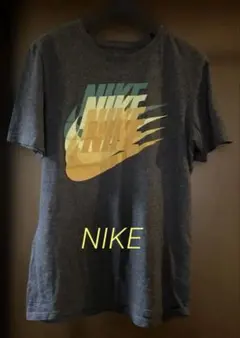 レアなデザインNike THE NIKE TEE 半袖Tシャツ S 一点物