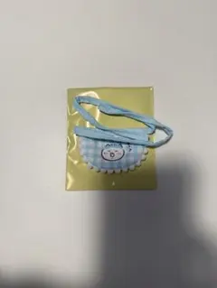 ちいかわベビー　ミニよだれかけ　ハチワレ