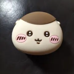 ちいかわ　おかおミニシリコンポーチ　くりまんじゅう①