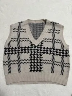チェック柄 ニットベスト ベージュ Vネック