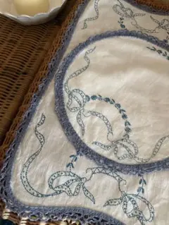 SALE❗️フランスアンティークஐ⋆*ブルーの刺繍とレースのクロス