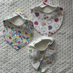 【新品未使用】Hotmanベビースタイ2点(+1)セット