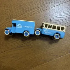 KLM ミニカー 2台セット Cargo Passenger オランダ航空のサムネイル