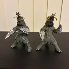 まぐね野郎 メカゴジラ×骨ゴジラセット - メルカリ