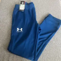新品‼️ アンダーアーマー ジャージ　パンツ YLG