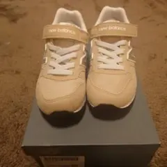 [新品未使用] ニューバランス キッズ スニーカー 19