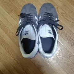 adidas スニーカー グレー/ホワイト 6 US