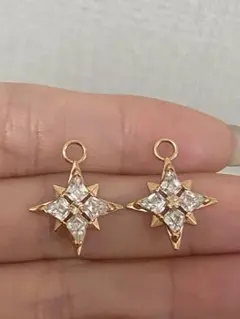 スワロフスキー　結晶チャーム