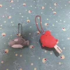 つぶらな瞳　ぬいぐるみキーホルダー　2点セット