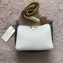 D.KELLY ショルダーバック　グレー　ブラック