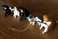 猫のフィギュアセット 5体 釣り糸付き