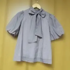 リボン付き ブラウン パフスリーブ 半袖ブラウス