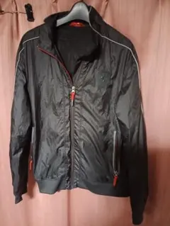 レアpumaｘFerrari限定コラボ ナイロンジャケット ウインドブレーカー