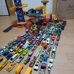 ミニカー約100台と駐車場セット